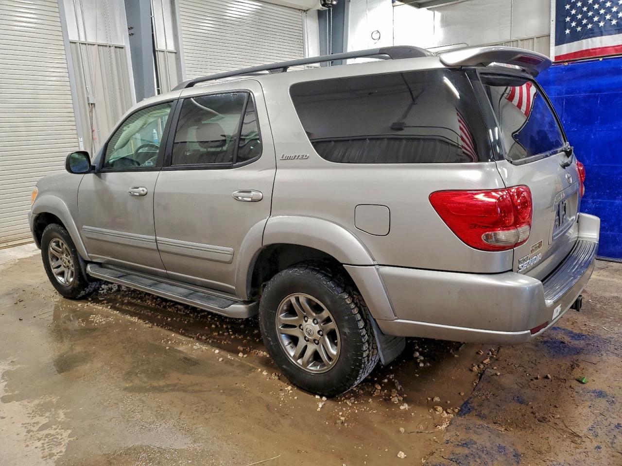 2007 TOYOTA SEQUOIA LIMITED photo 2