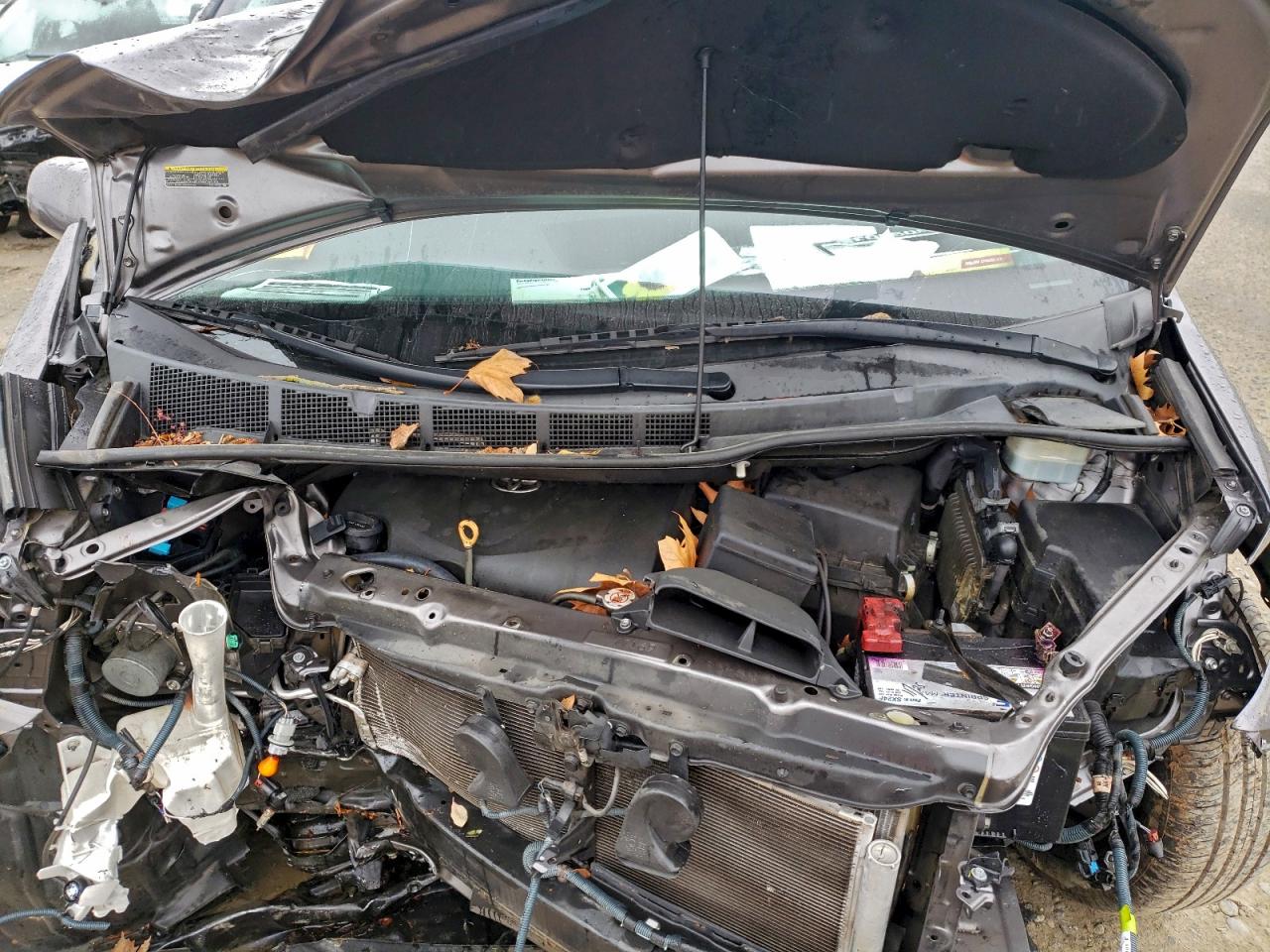 2020 TOYOTA SIENNA XLE photo 12