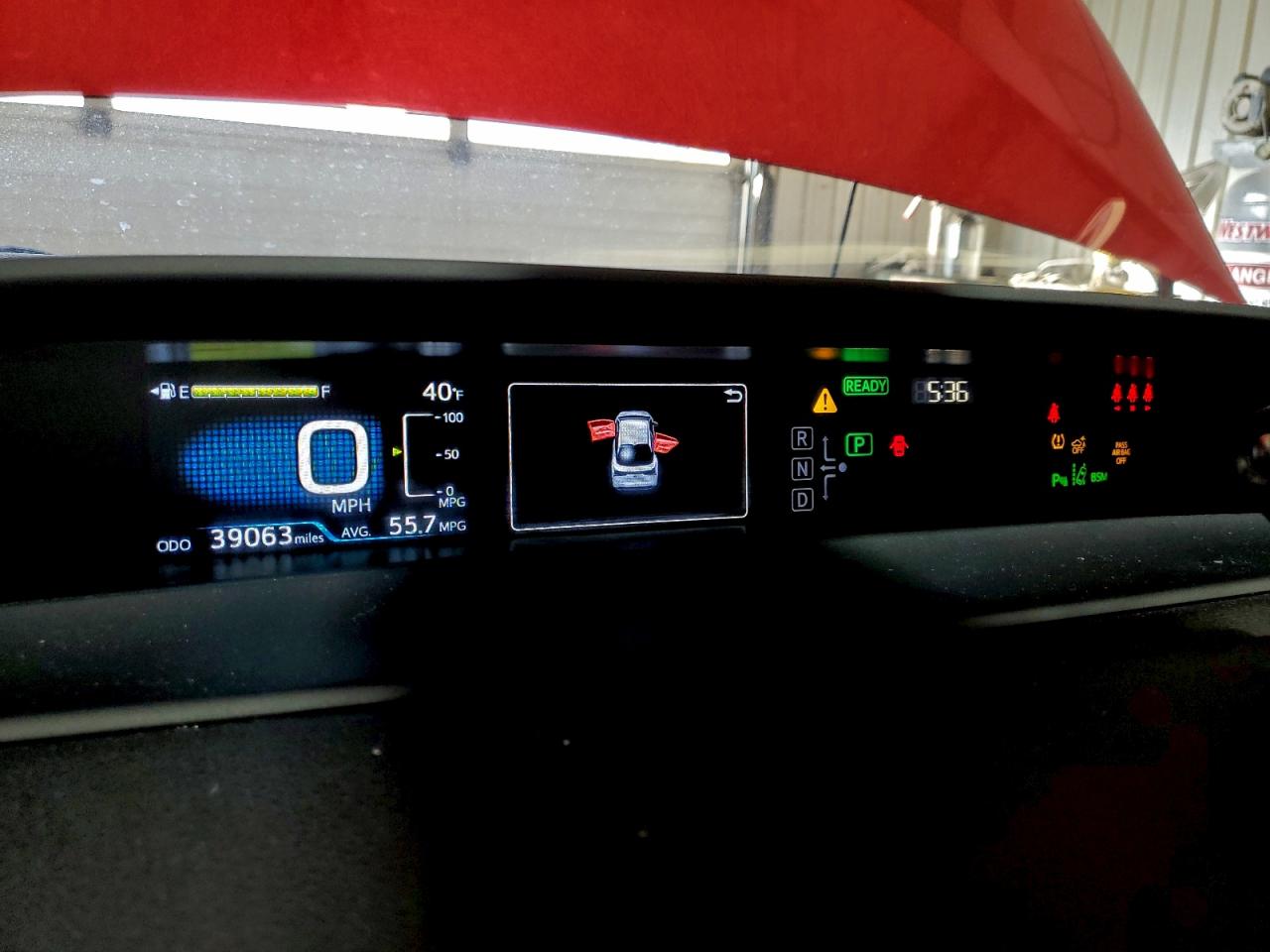 2019 TOYOTA PRIUS photo 9