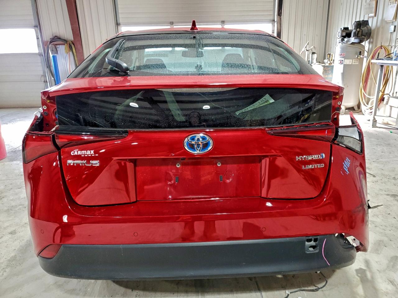 2019 TOYOTA PRIUS photo 6
