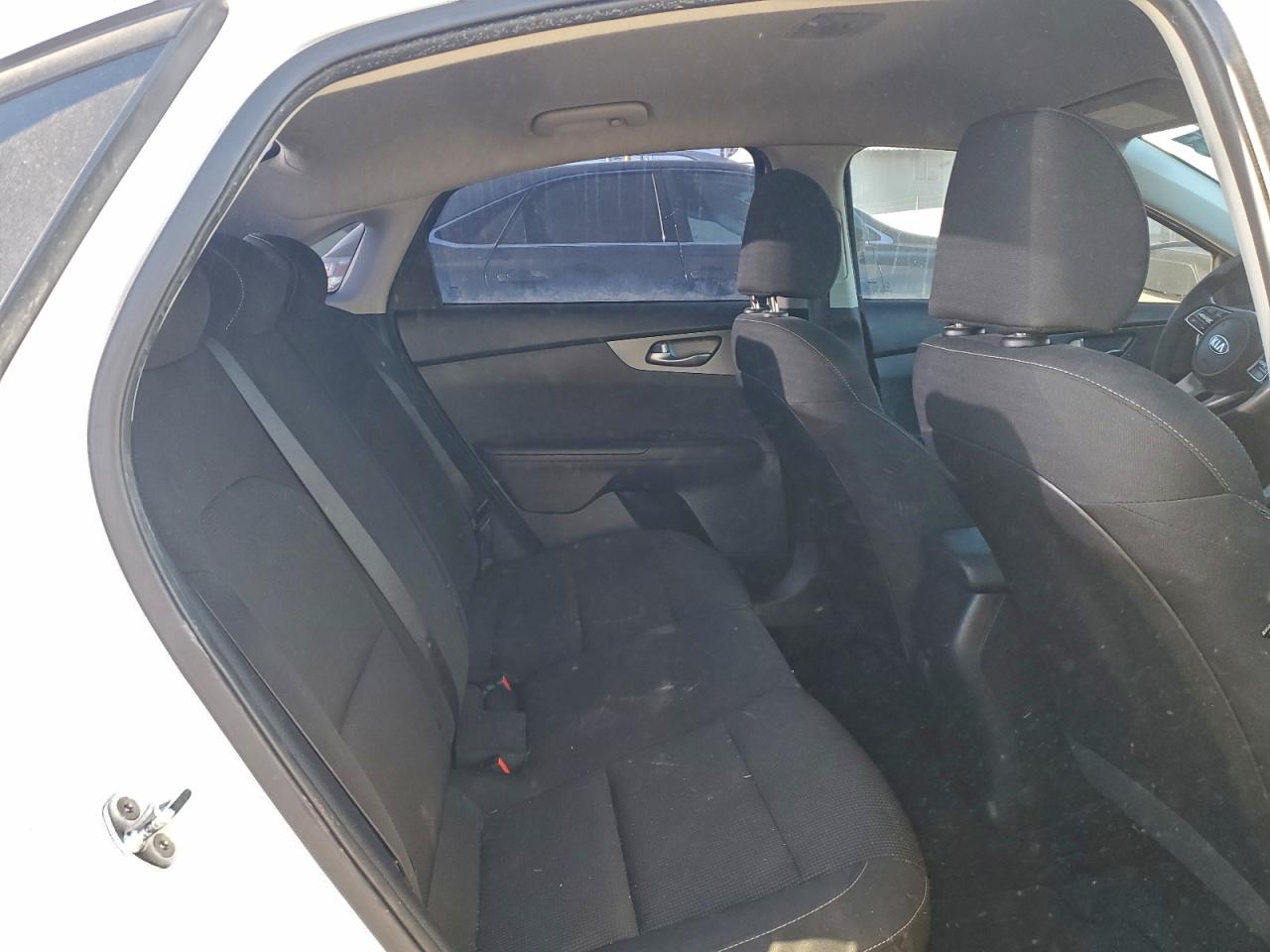 2021 KIA FORTE FE photo 10