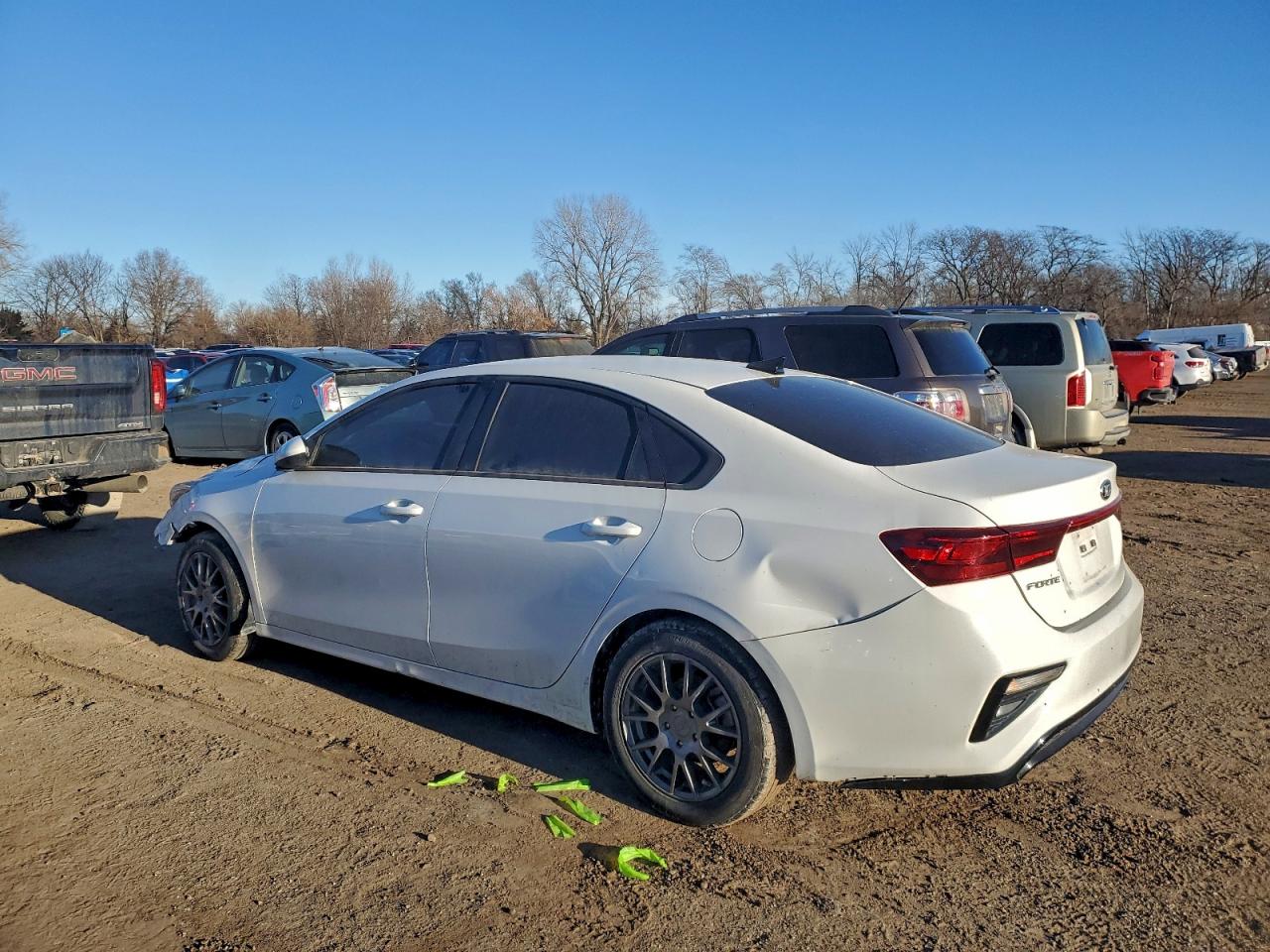 2021 KIA FORTE FE photo 2