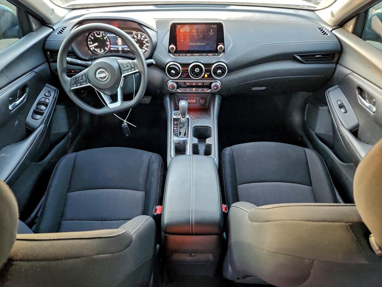 2025 NISSAN SENTRA SV photo 8