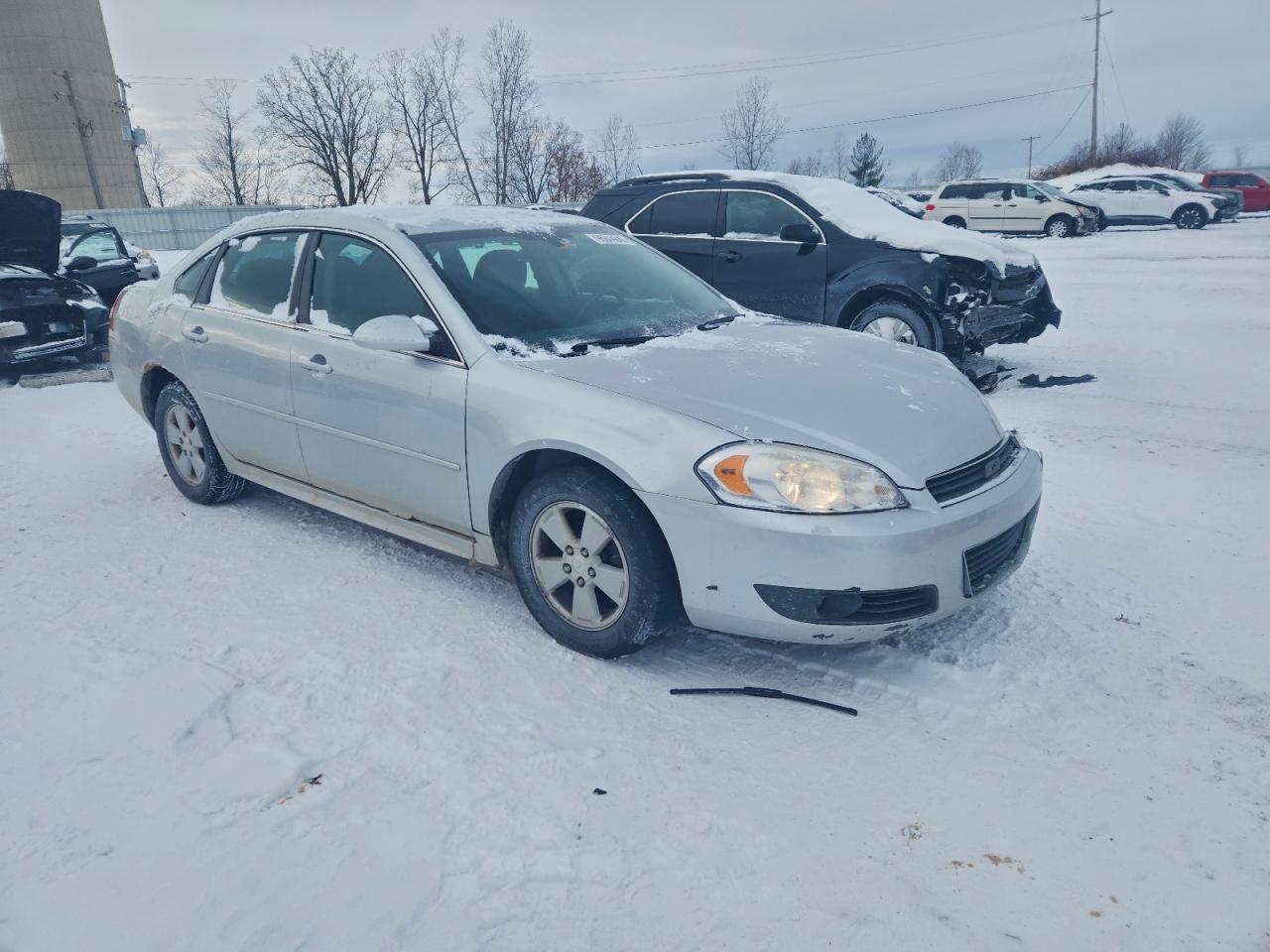 2011 CHEVROLET IMPALA LT photo 4