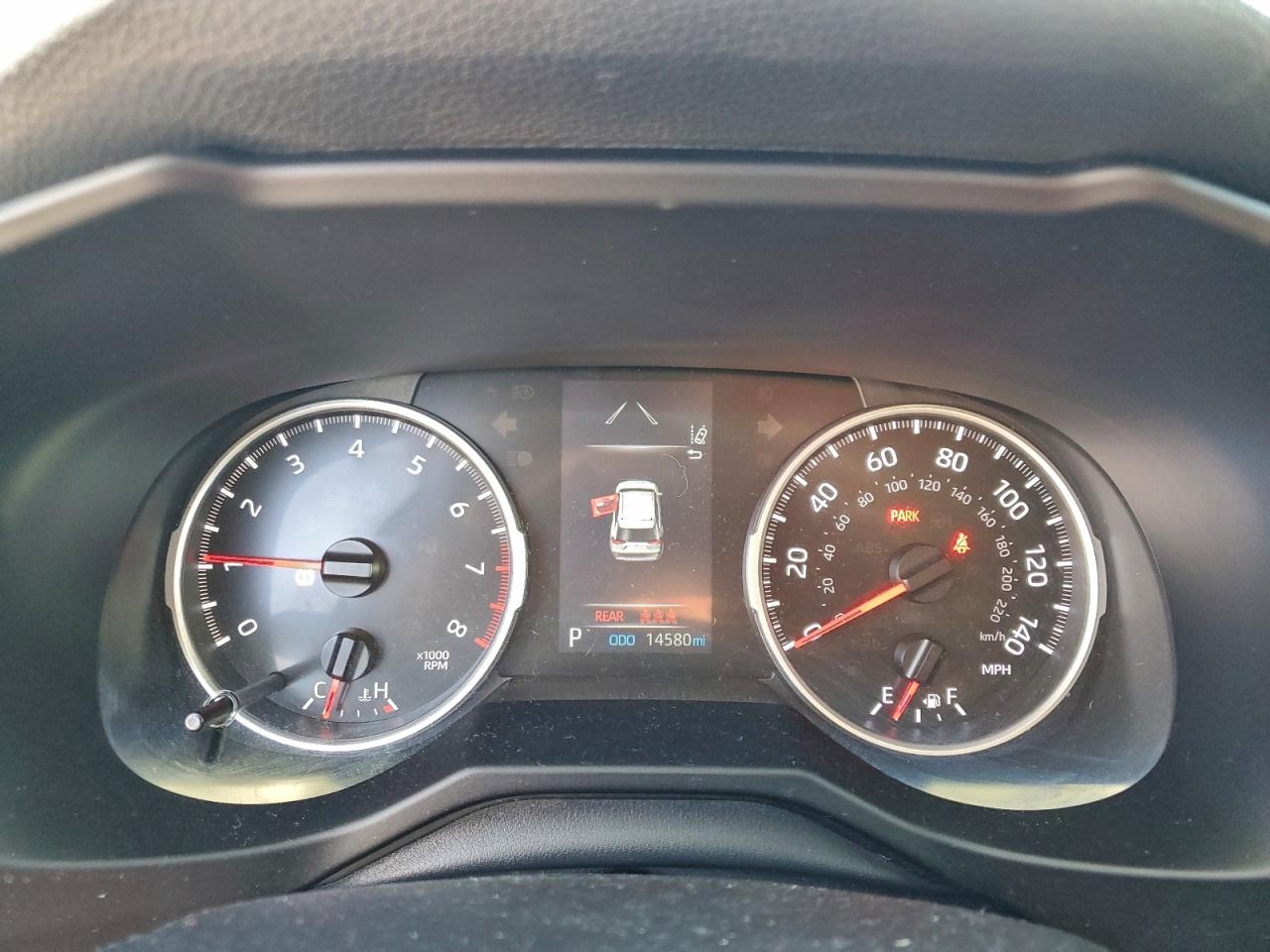 2021 TOYOTA RAV4 LE photo 9