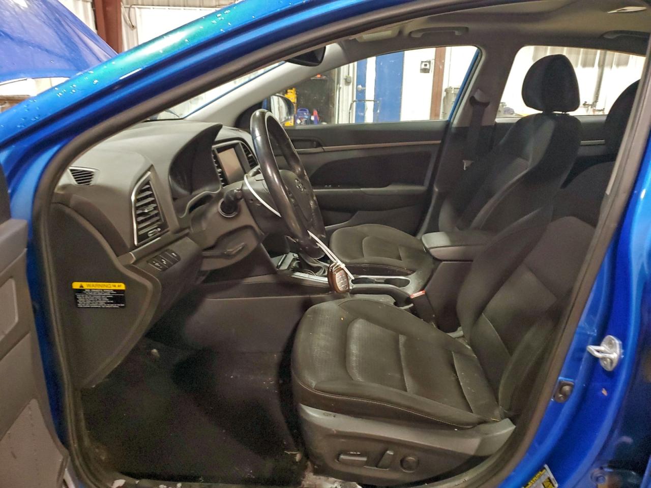 2017 HYUNDAI ELANTRA SE photo 7