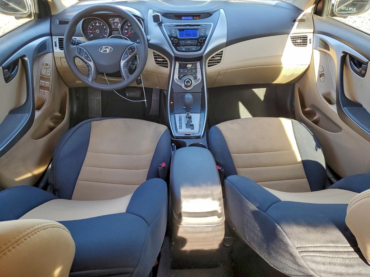 2013 HYUNDAI ELANTRA GLS photo 8