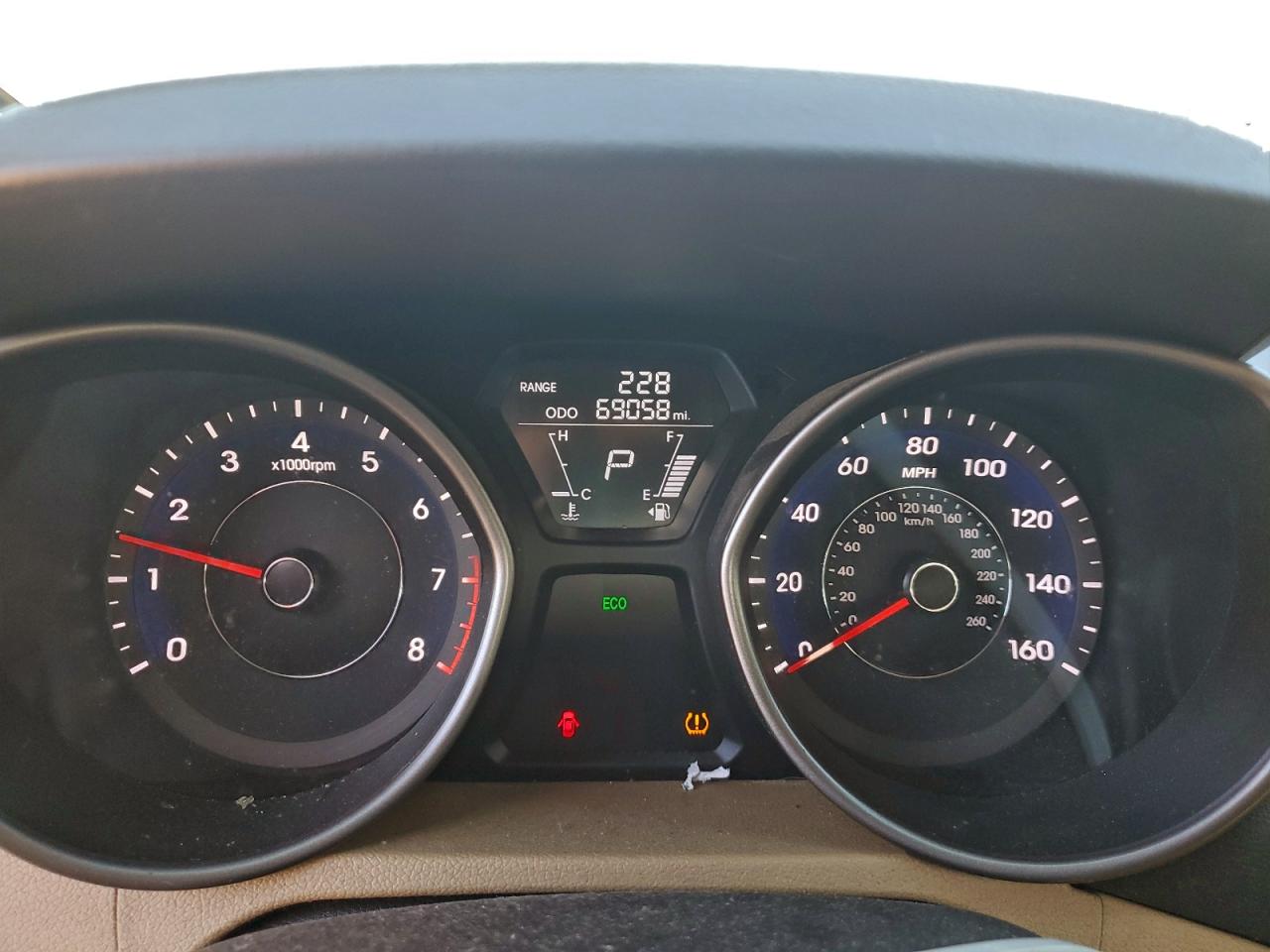 2013 HYUNDAI ELANTRA GLS photo 9
