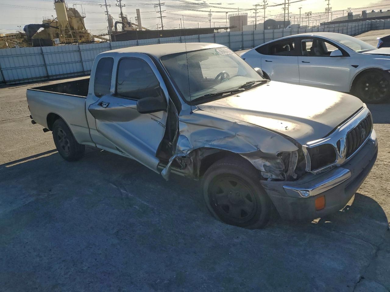 2001 TOYOTA TACOMA XTRACAB photo 4