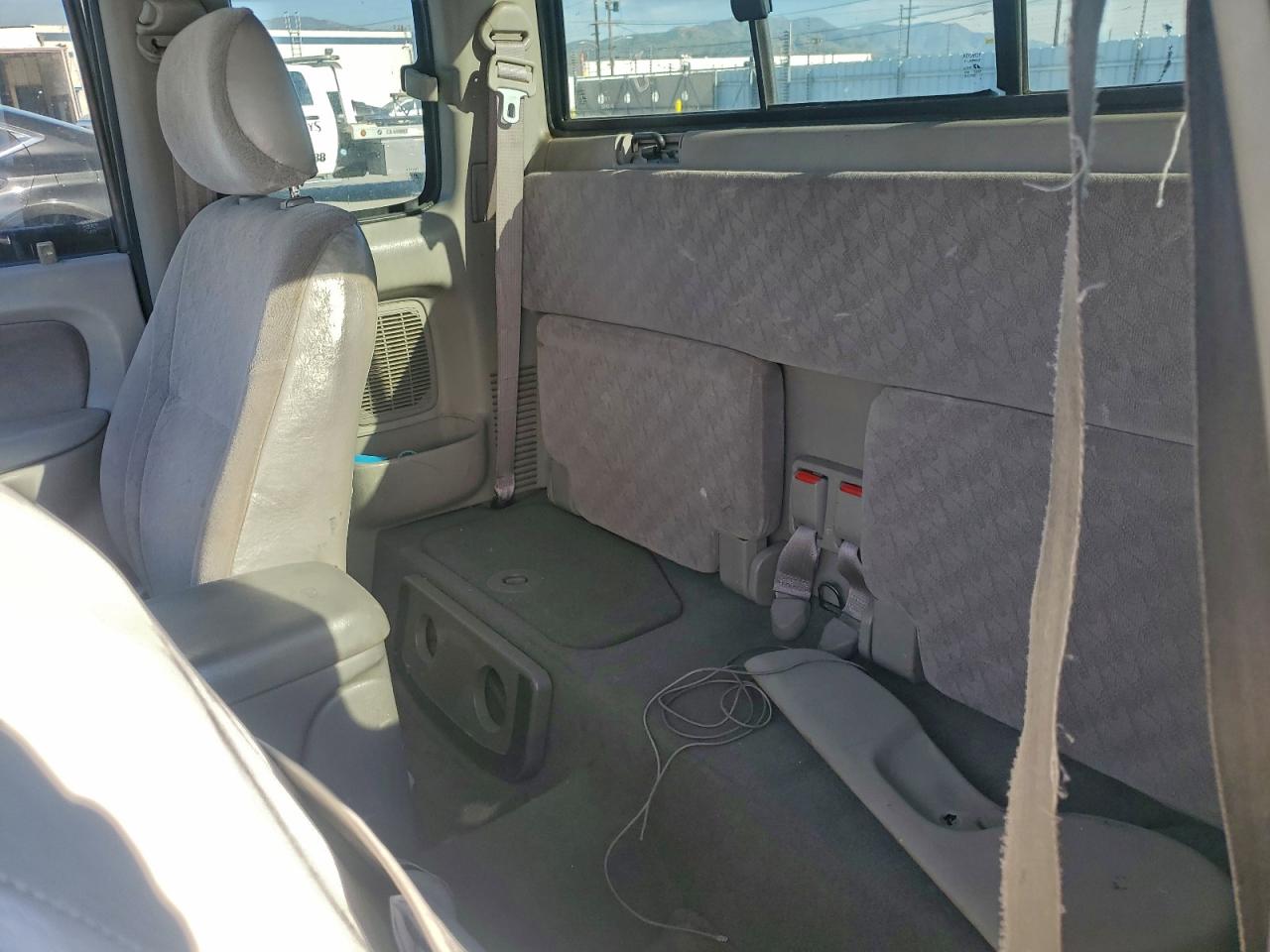 2001 TOYOTA TACOMA XTRACAB photo 10