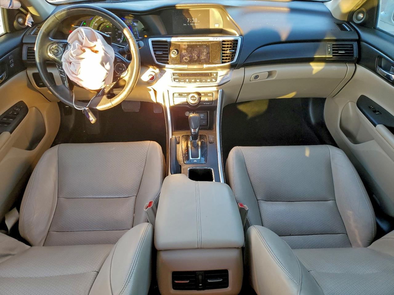 2015 HONDA ACCORD TOURING HYBRID photo 8