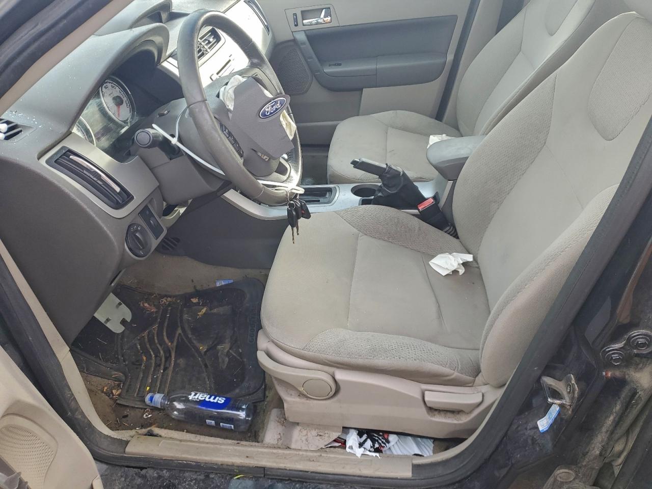 2008 FORD FOCUS SE photo 7