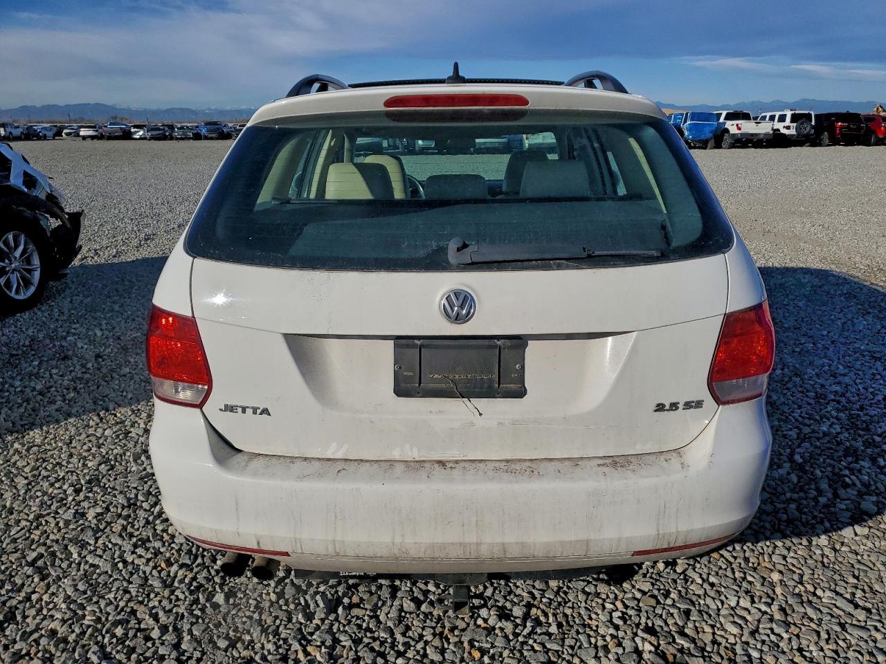2011 VOLKSWAGEN JETTA S photo 6