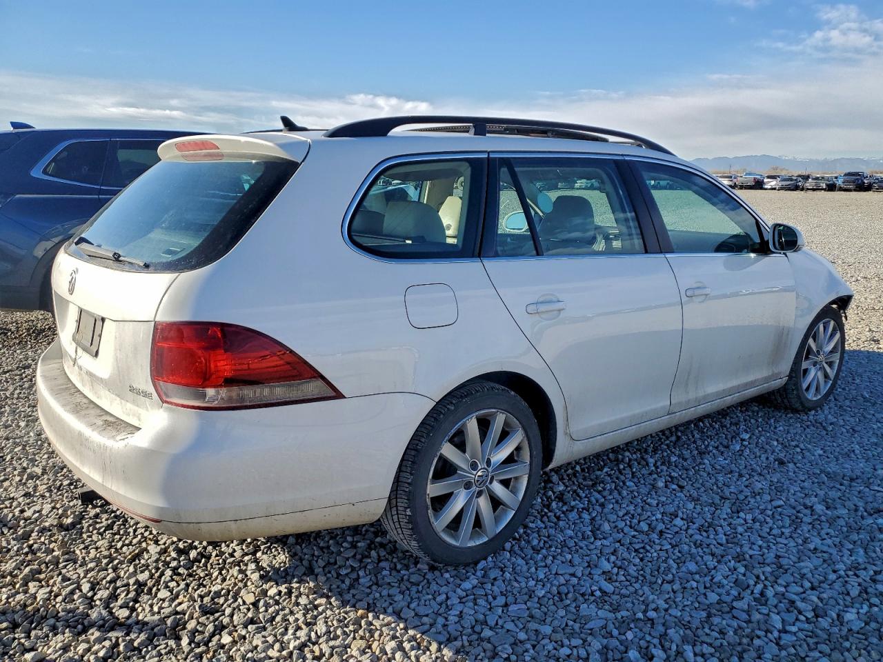 2011 VOLKSWAGEN JETTA S photo 3