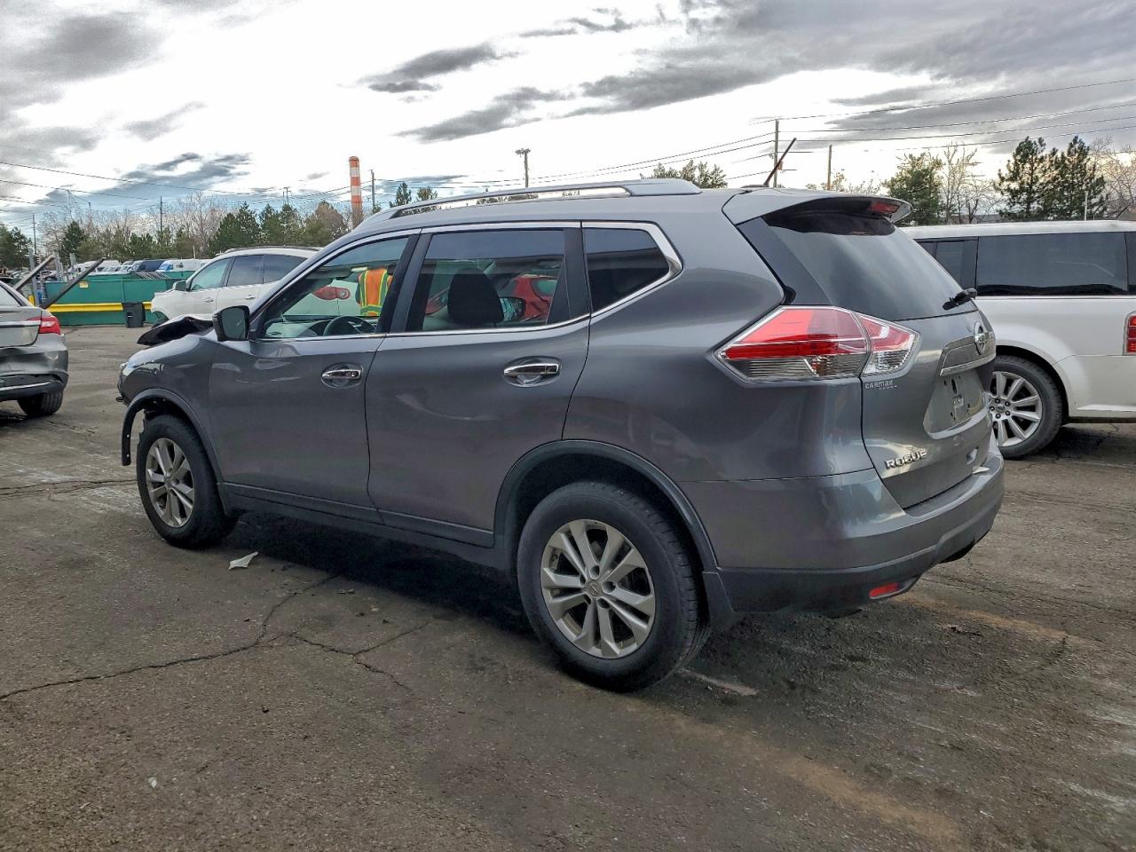 2016 NISSAN ROGUE S photo 2