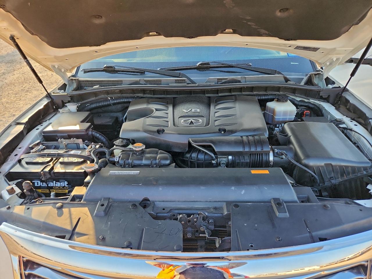 2012 INFINITI QX56 photo 12