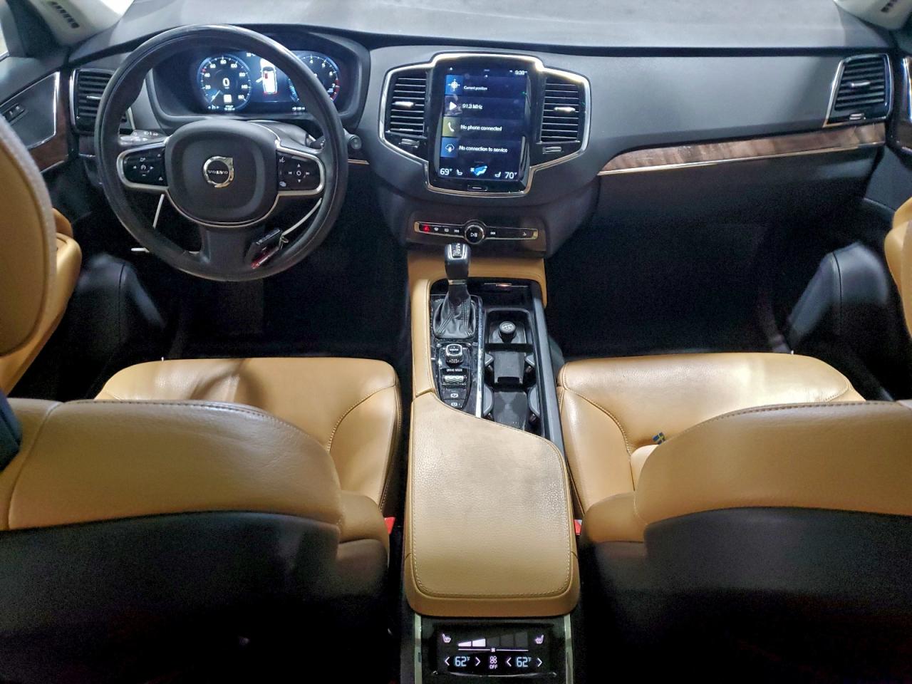 2016 VOLVO XC90 T6 photo 8