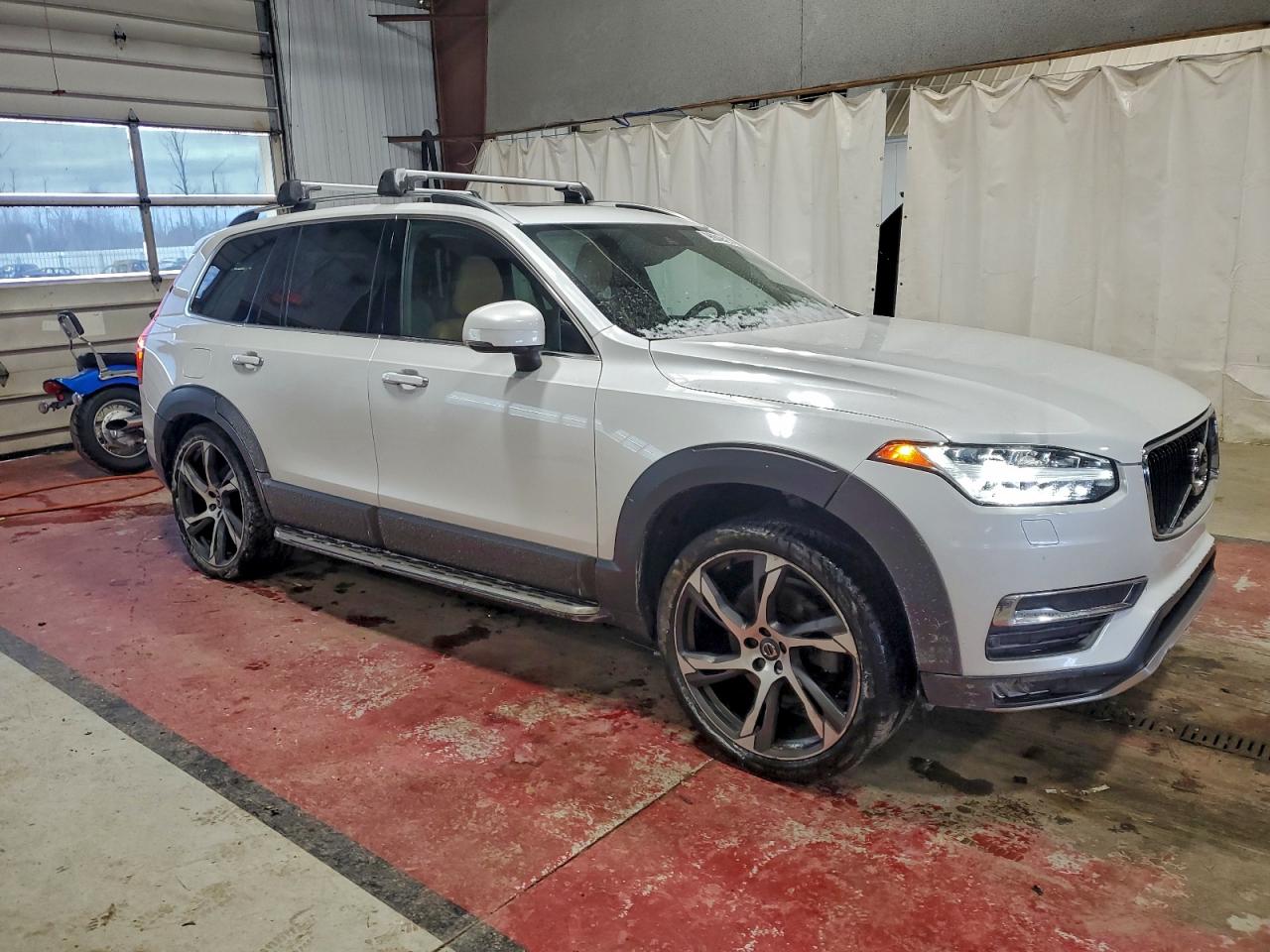 2016 VOLVO XC90 T6 photo 4