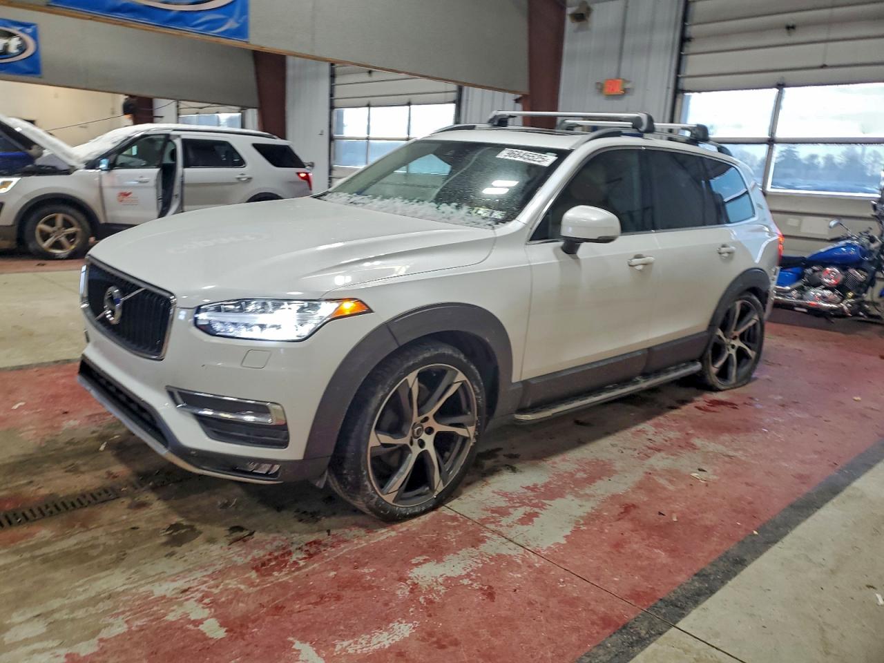 2016 VOLVO XC90
