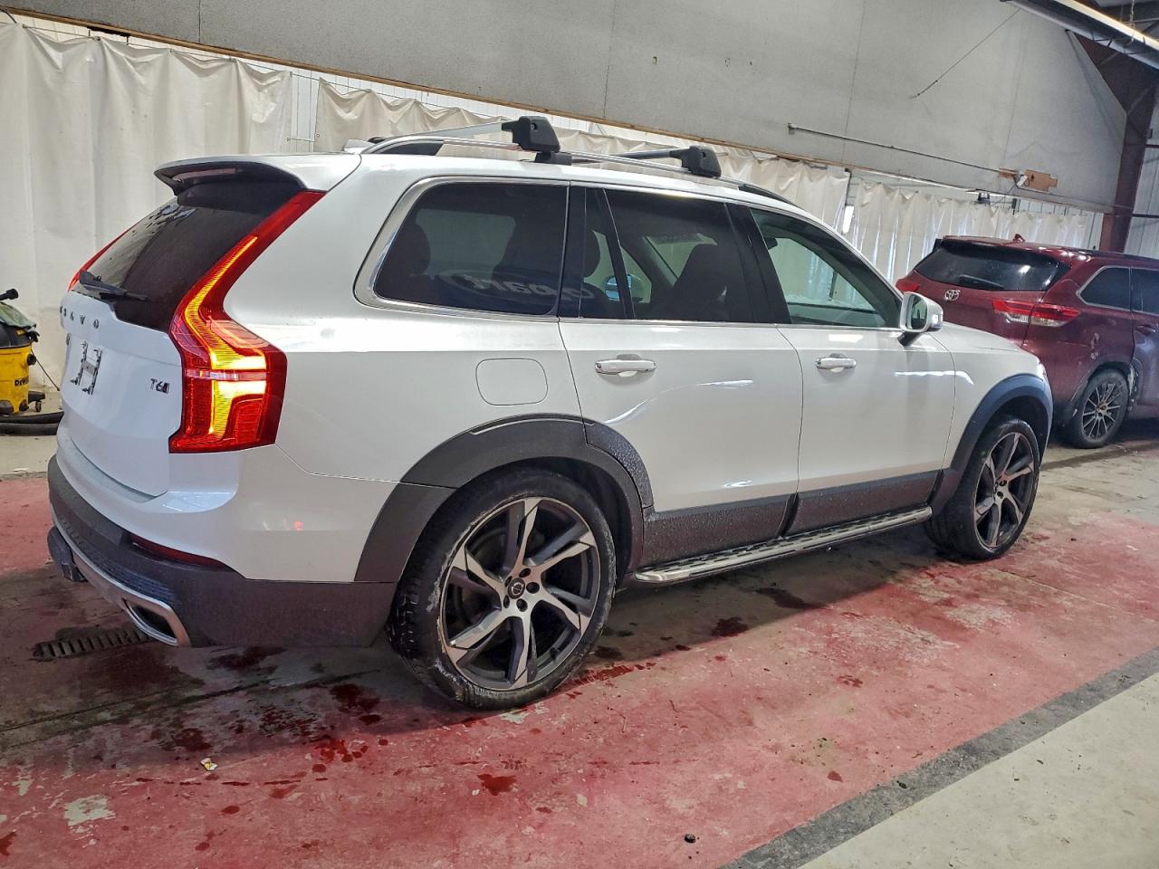 2016 VOLVO XC90 T6 photo 3