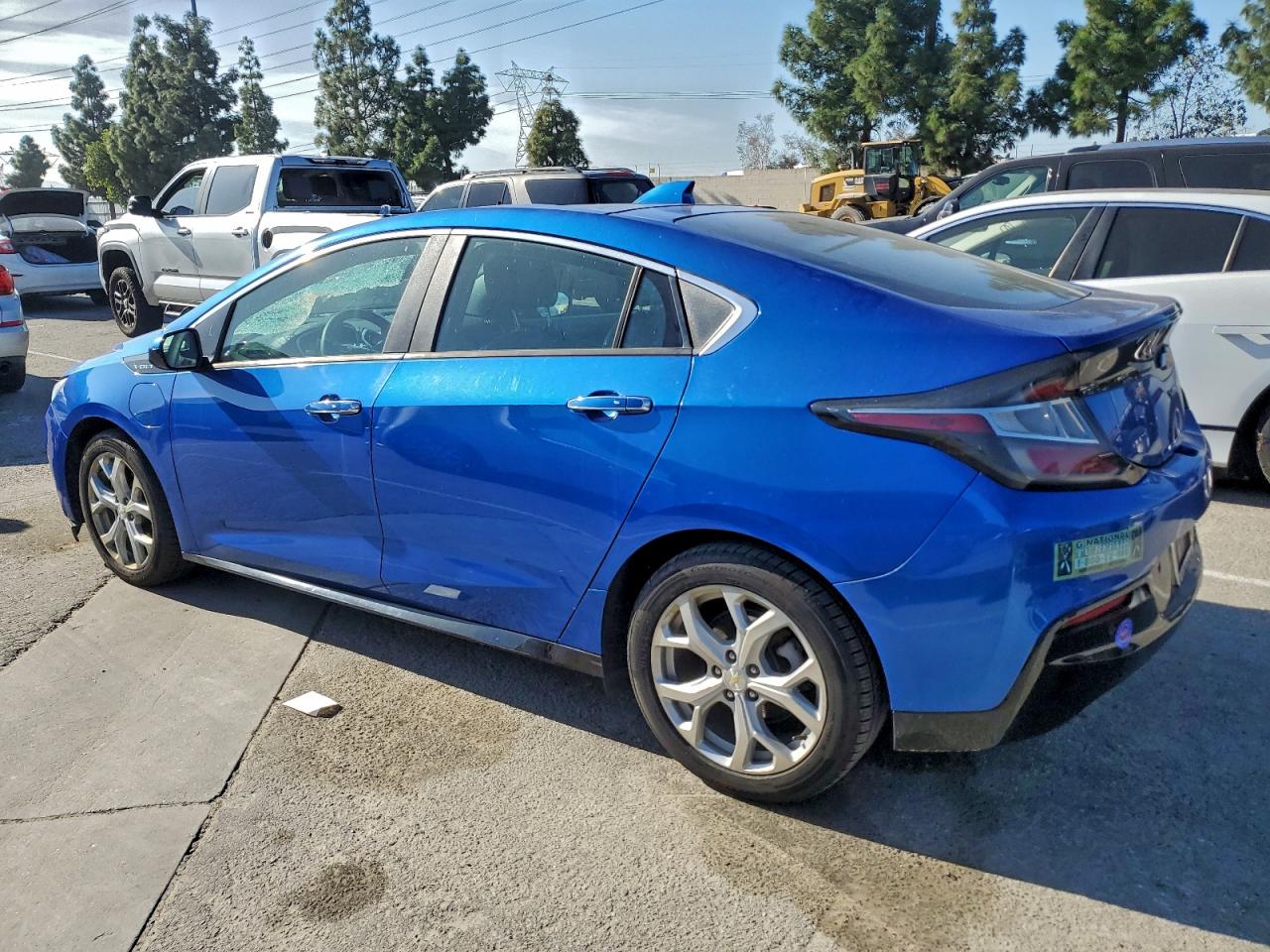 2017 CHEVROLET VOLT PREMIER photo 2