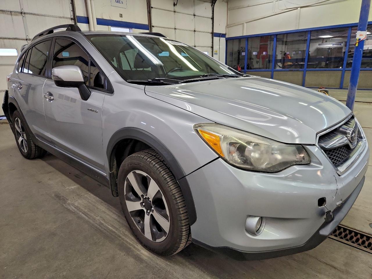 2014 SUBARU XV CROSSTREK 2.0I HYBRID TOURING photo 4