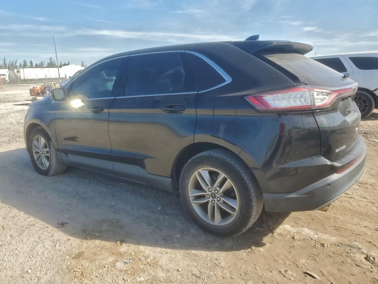 2015 FORD EDGE SEL photo 2