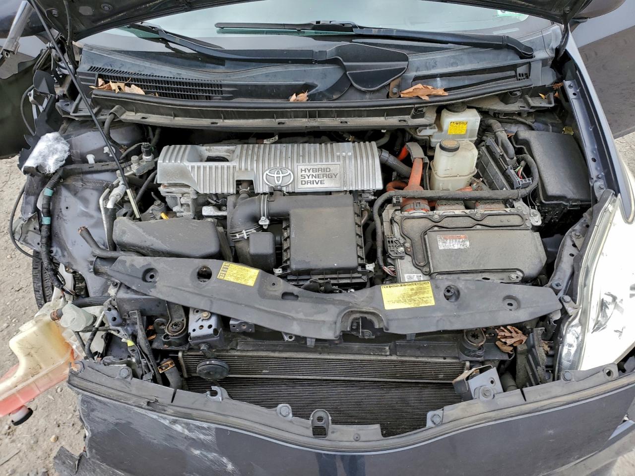 2013 TOYOTA PRIUS photo 11
