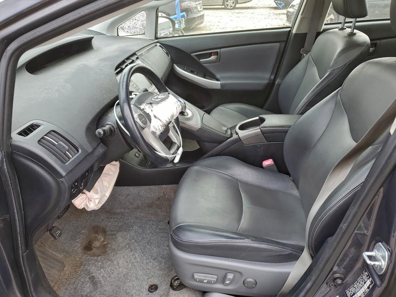 2013 TOYOTA PRIUS photo 7