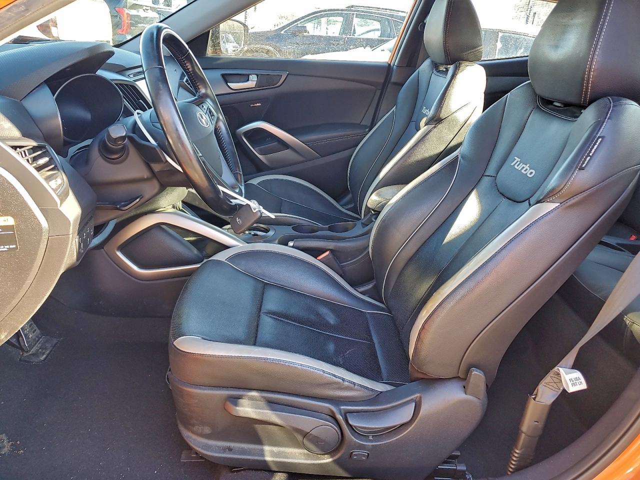 2015 HYUNDAI VELOSTER TURBO photo 7