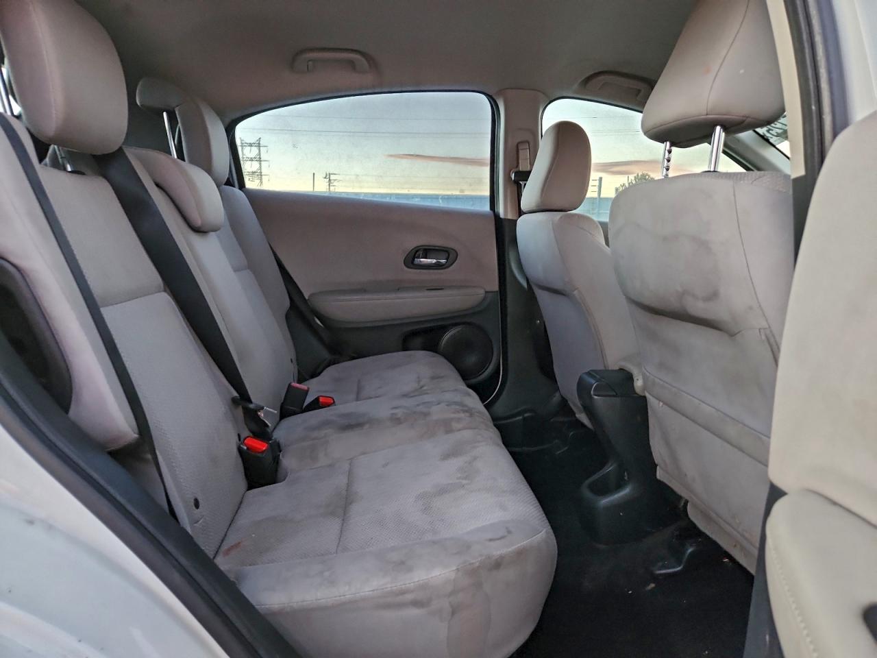 2016 HONDA HR-V LX photo 21