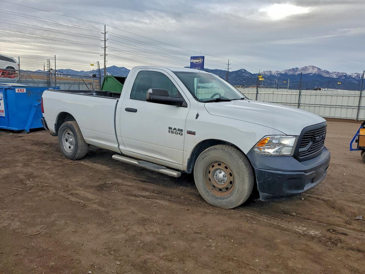 2014 RAM 1500 ST photo 4