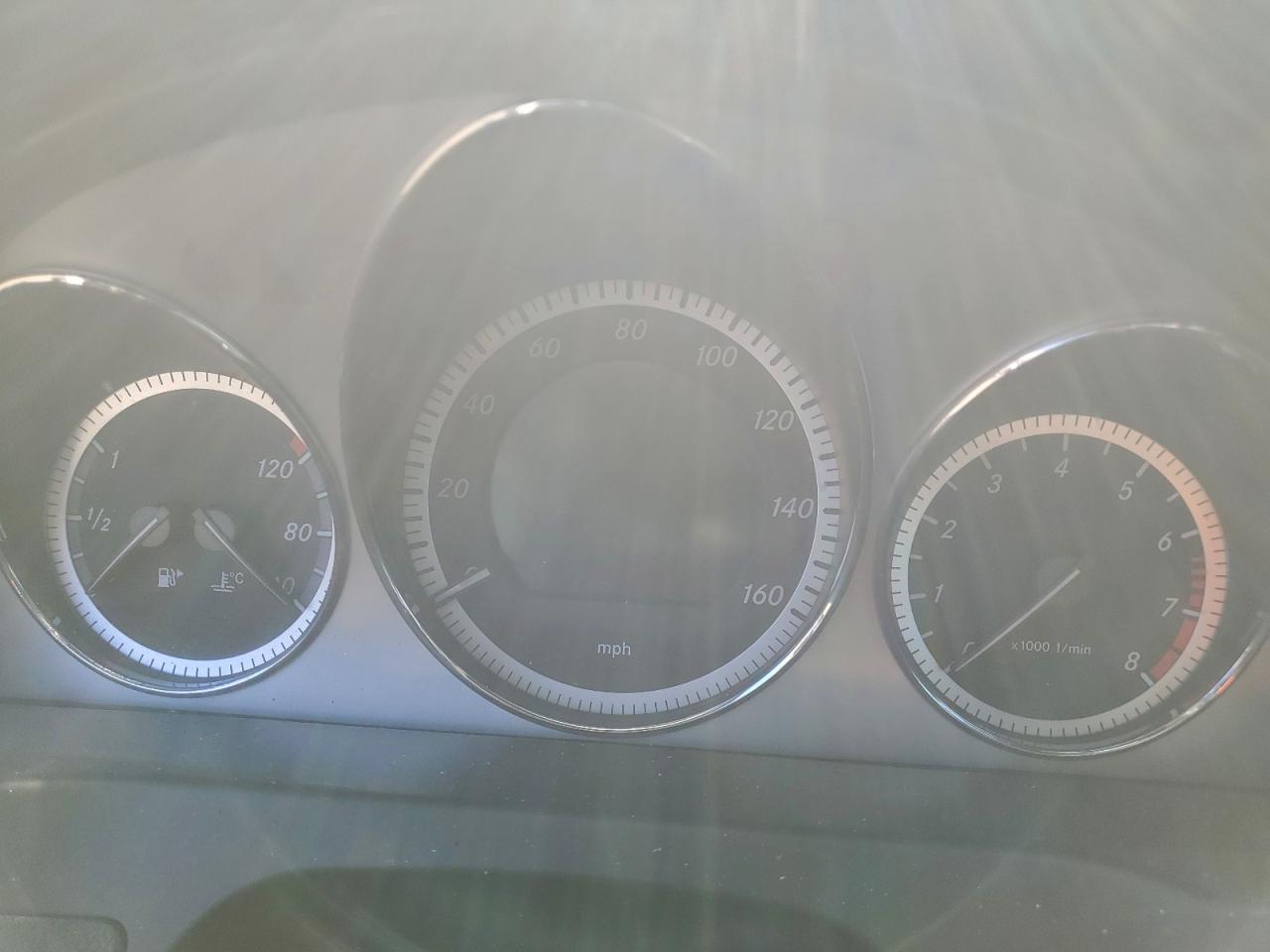 2011 MERCEDES-BENZ C 300 photo 9