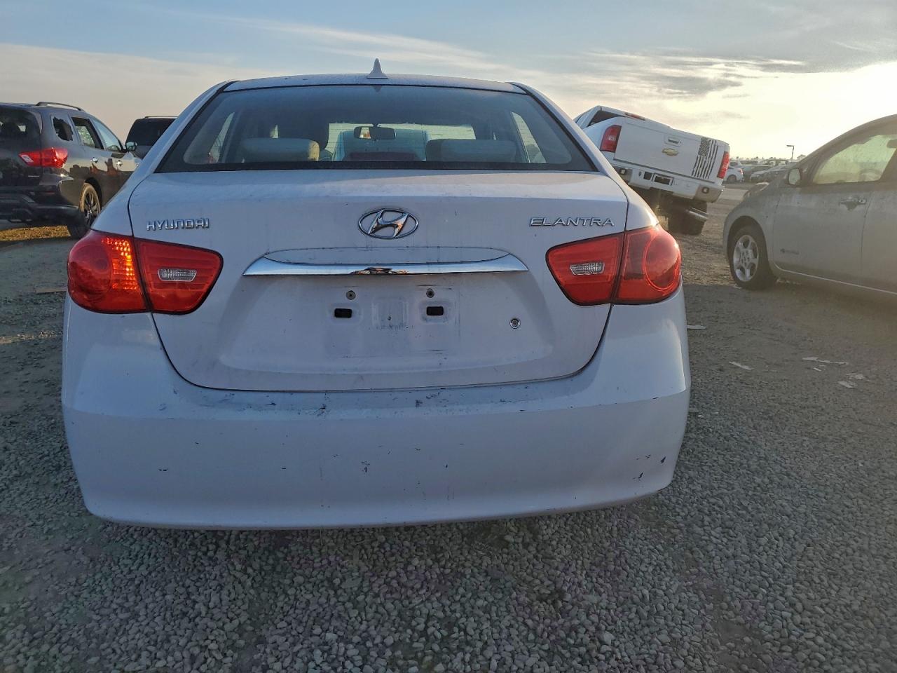 2010 HYUNDAI ELANTRA BLUE photo 6