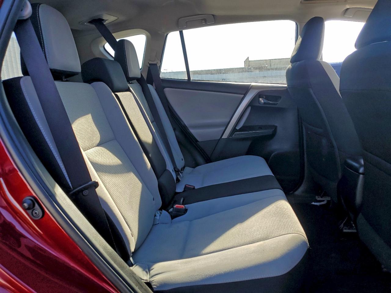 2018 TOYOTA RAV4 ADVENTURE photo 11