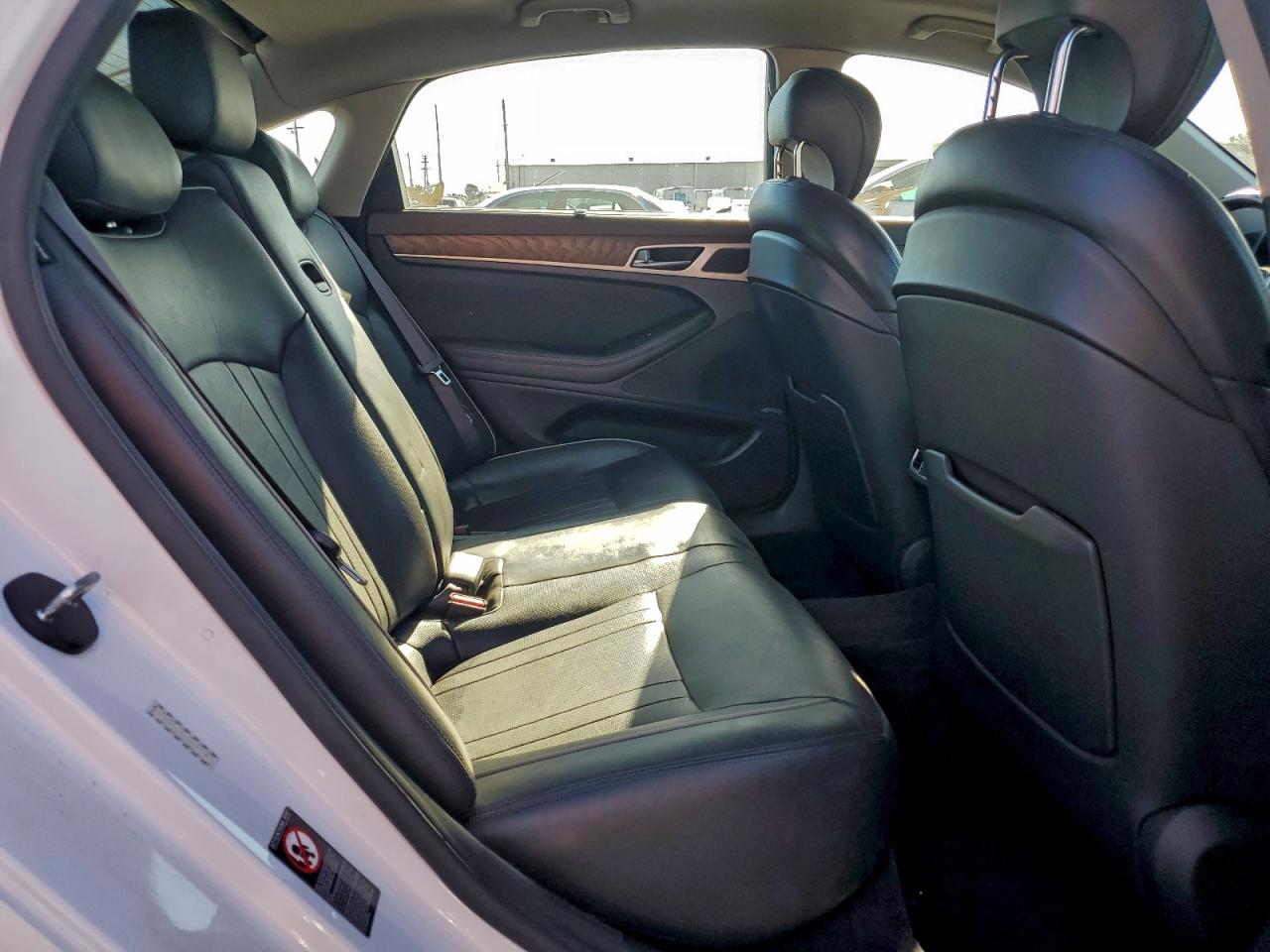 2015 HYUNDAI GENESIS 5.0L photo 10