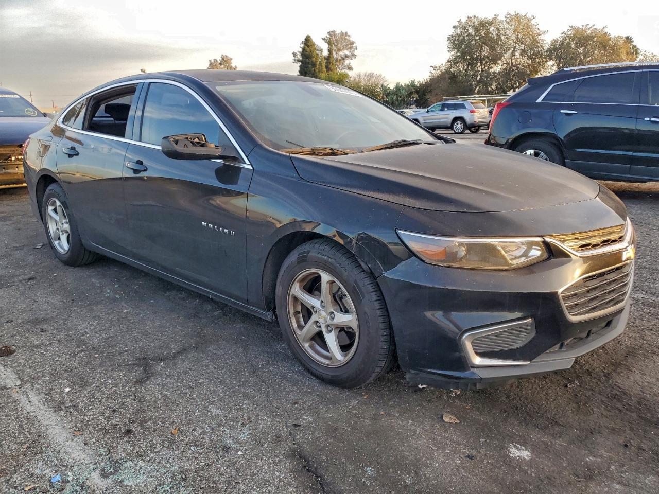 2016 CHEVROLET MALIBU LS photo 4