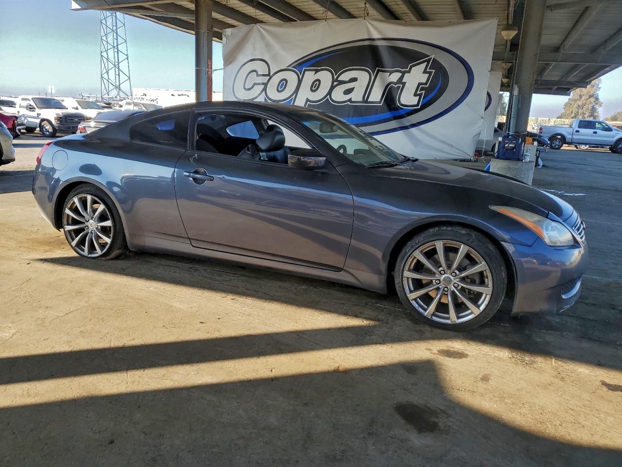 2008 INFINITI G37 BASE photo 4