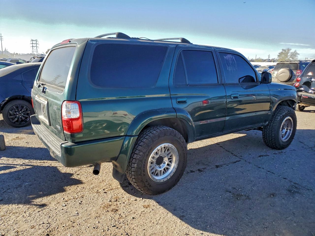 2001 TOYOTA 4RUNNER SR5 photo 3
