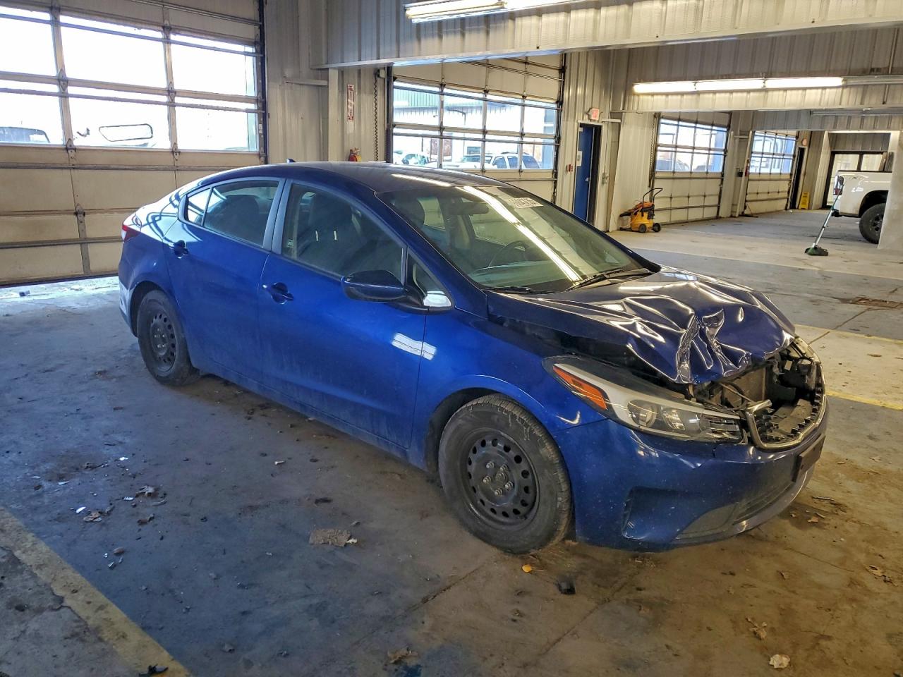 2017 KIA FORTE LX photo 4
