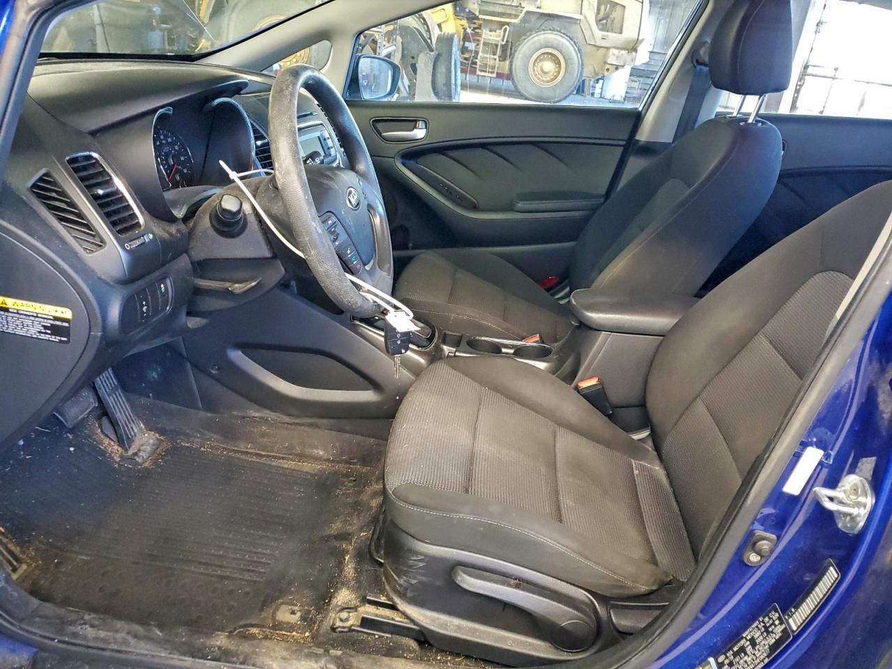 2017 KIA FORTE LX photo 7