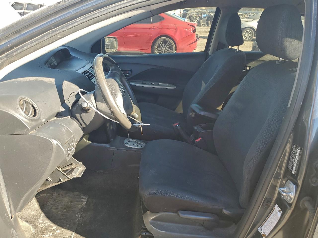 2007 TOYOTA YARIS photo 7