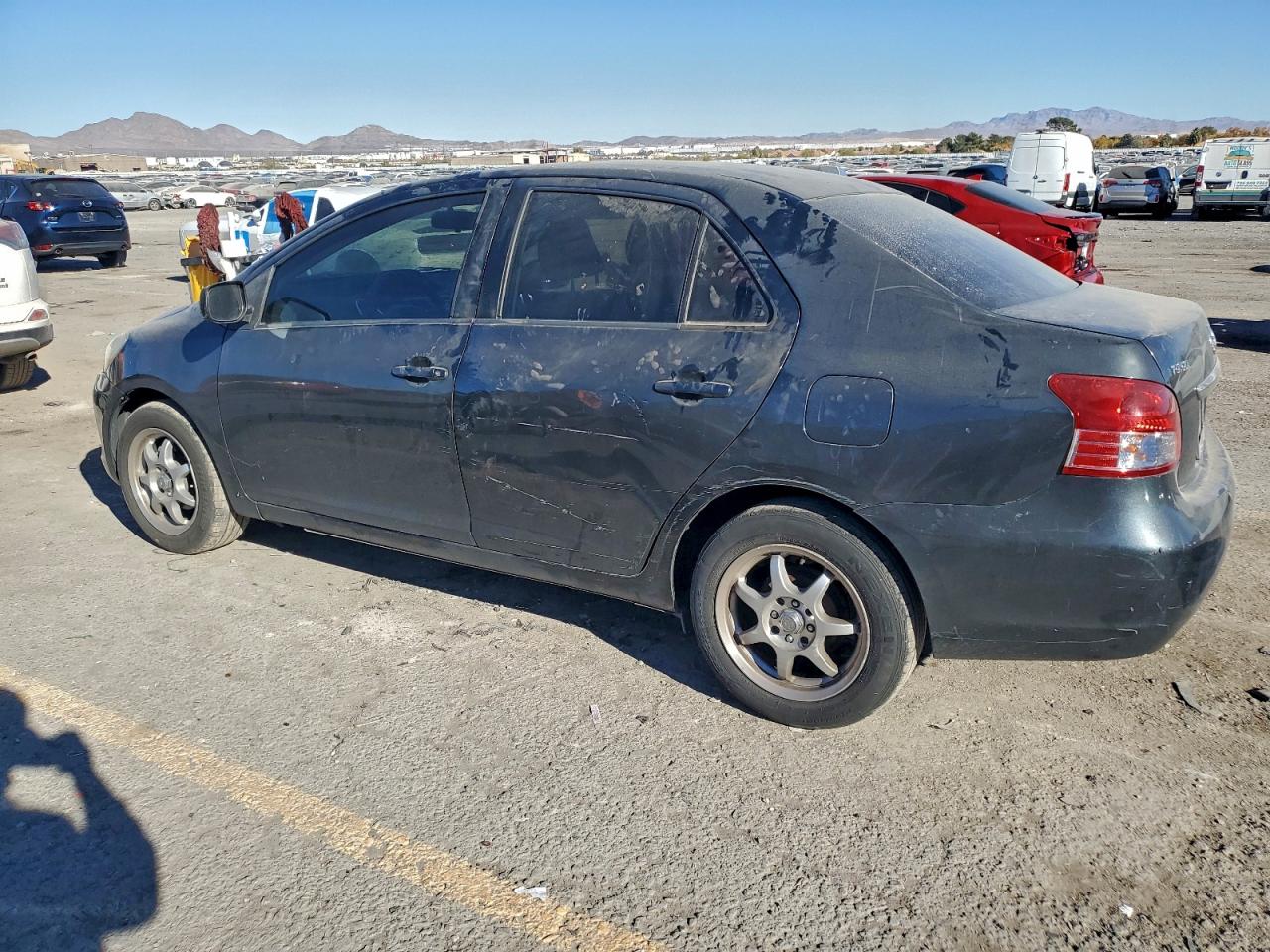 2007 TOYOTA YARIS photo 2