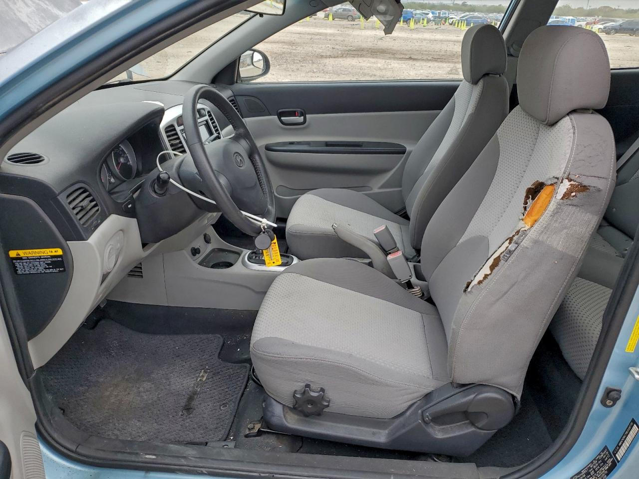2009 HYUNDAI ACCENT SE photo 7