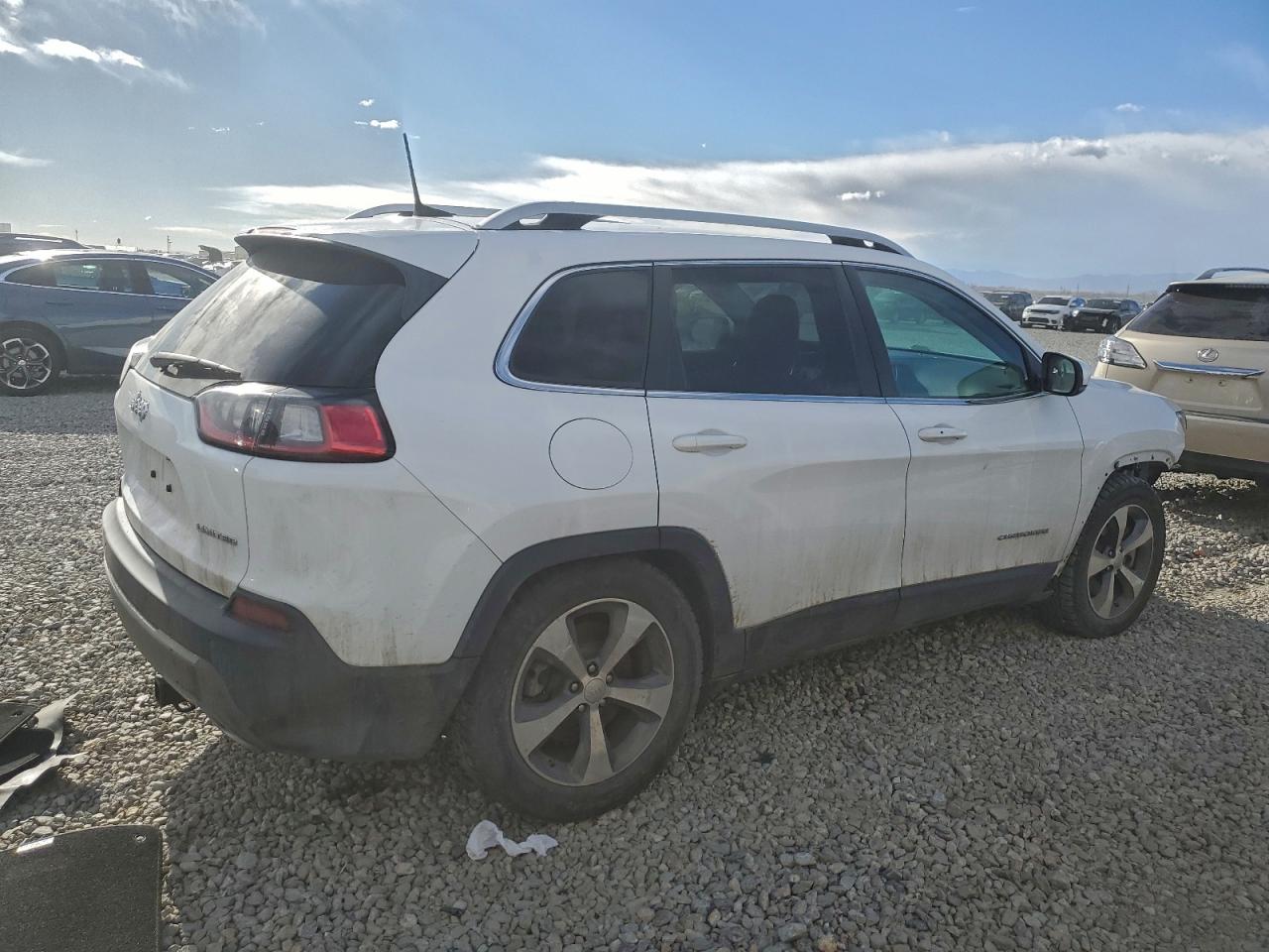 2019 JEEP CHEROKEE LIMITED photo 3
