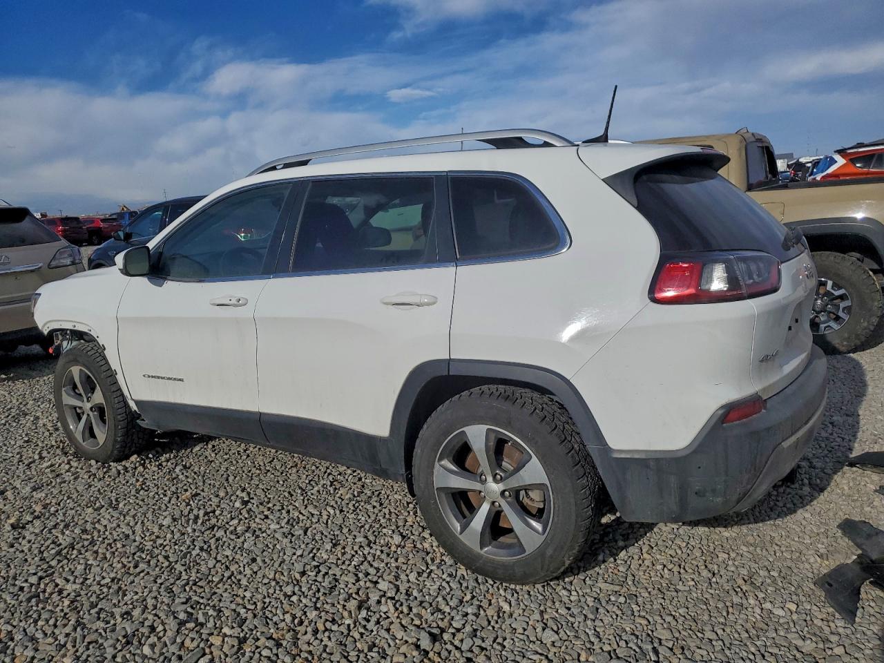 2019 JEEP CHEROKEE LIMITED photo 2