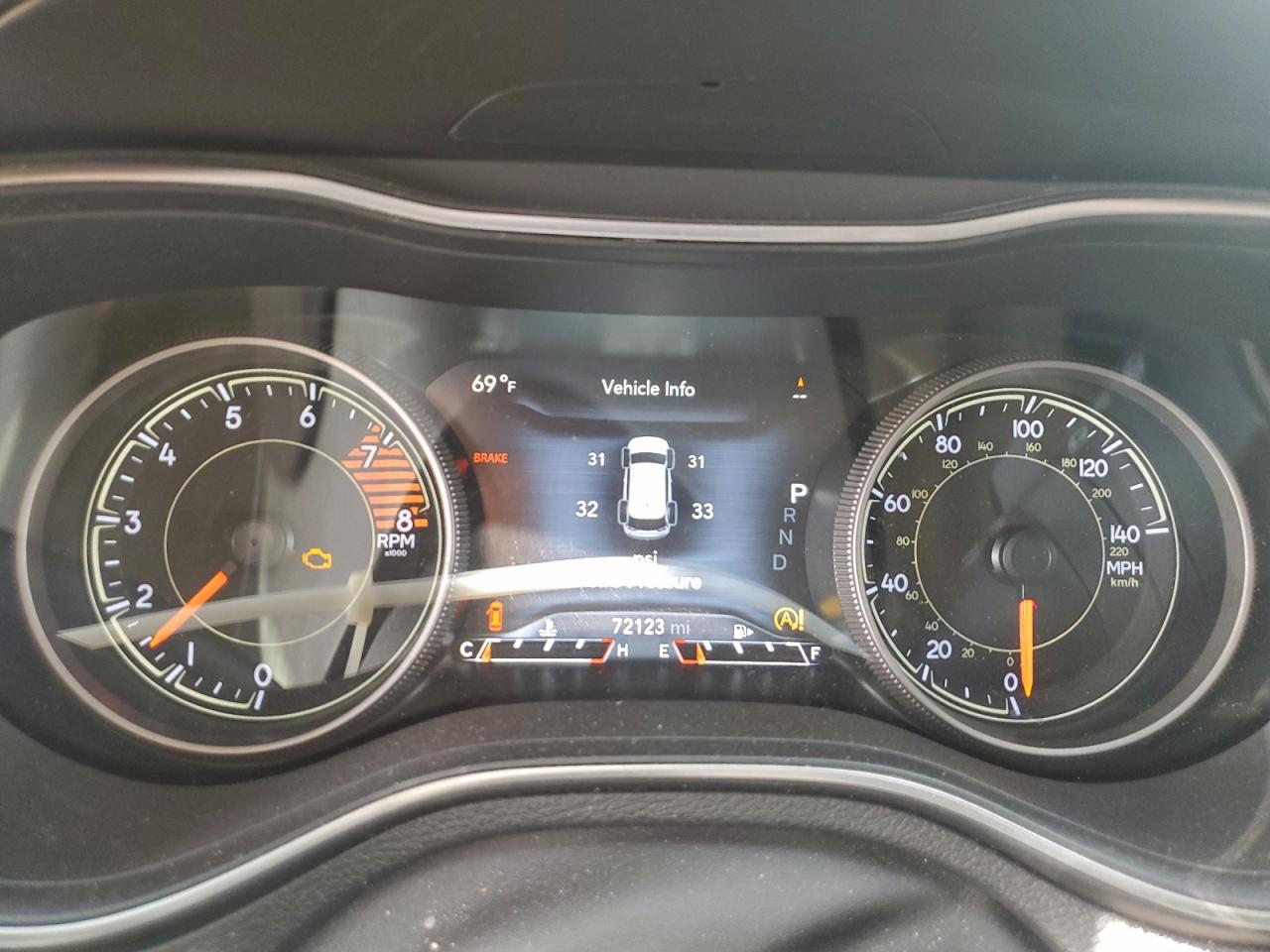 2019 JEEP CHEROKEE LIMITED photo 9