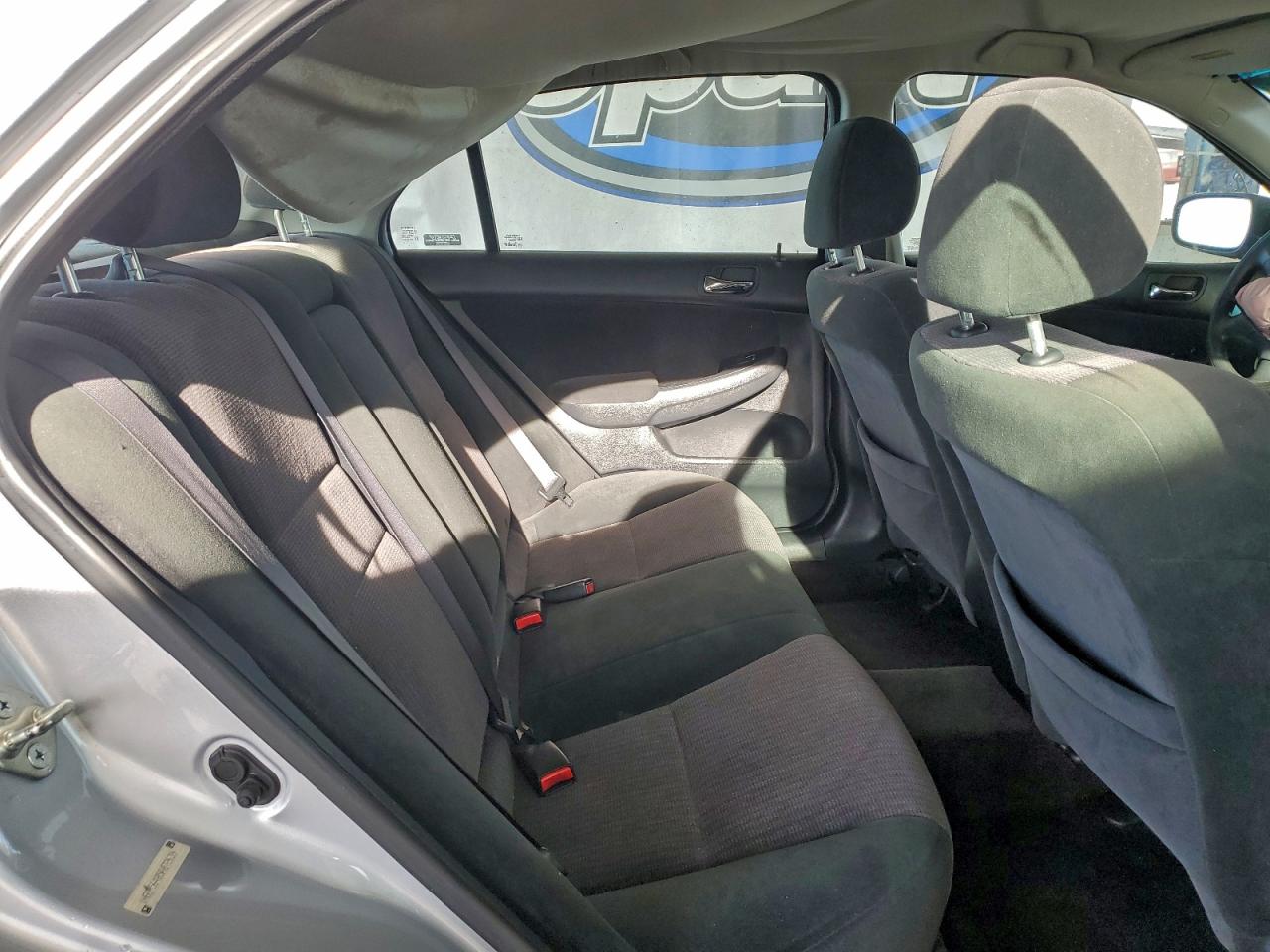 2005 HONDA ACCORD LX photo 10