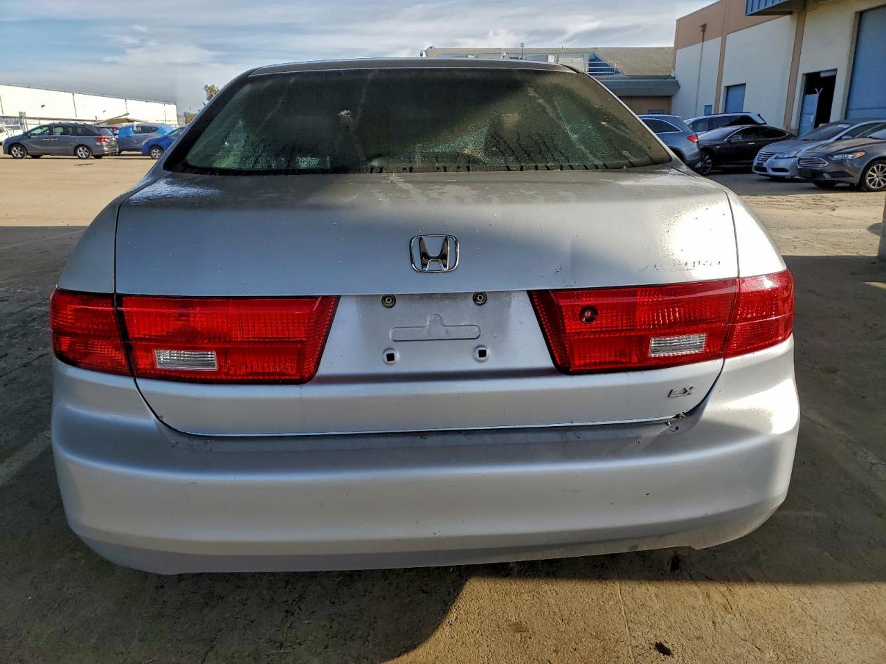 2005 HONDA ACCORD LX photo 6