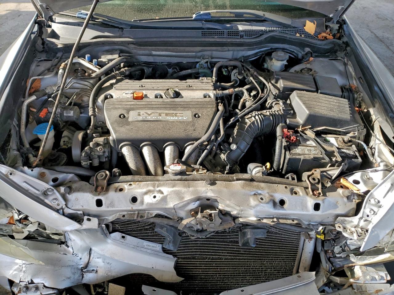 2005 HONDA ACCORD LX photo 11